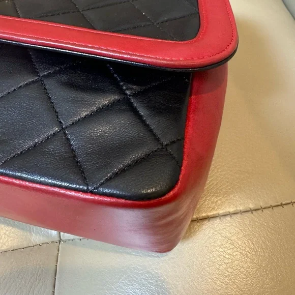 CHANEL Rare Vintage Timeless CC Bicolor single flap bag - Picture 10 of 15